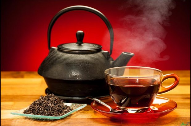 لزوم پرهیز از مصرف چای «کهنه دم»/ چای همراه با مواد شیرین مصرف نشود