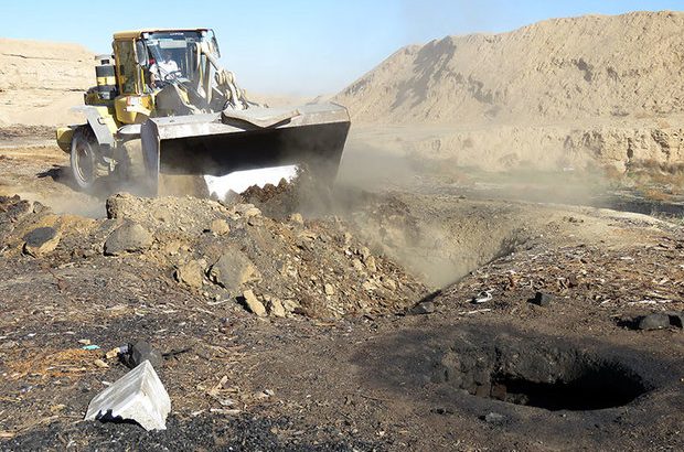 تخریب ۳۵ حلقه چاه ذغال در بیابان‌های اطراف شهر قم