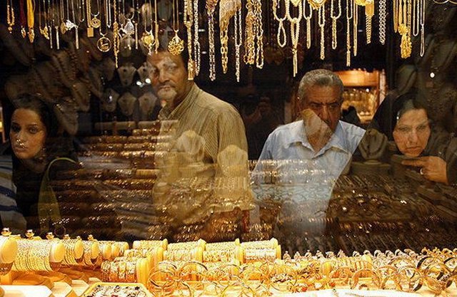 لزوم پرهیز مردم و طلافروشان از خرید و فروش طلا در فضای مجازی