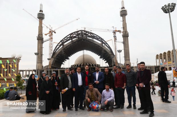 خبرنگاران قم از نمایشگاه کتاب تهران بازدید کردند+تصاویر