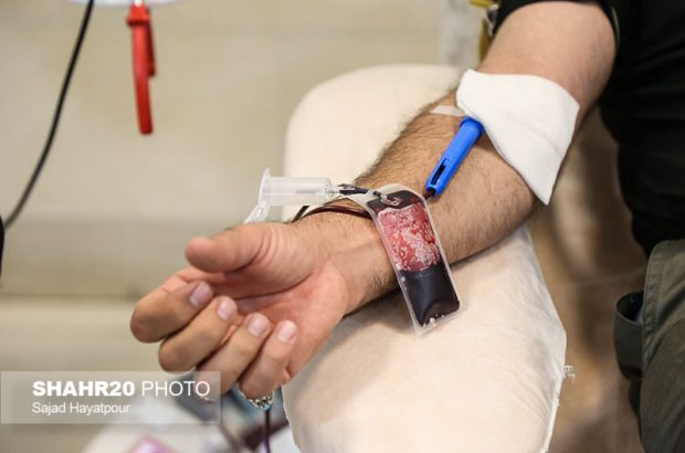 اهداکنندگان برتر خون در قم تجلیل شدند