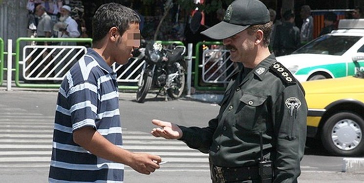 برخورد قانونی پلیس قم با روزه خواری در انظار عمومی