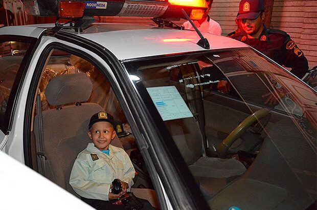 اقدام ارزشمند نیروی انتظامی قم/ پلیس قم آرزوی کودک شش ساله را برآورده کرد
