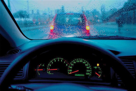 تکنیک‌های رانندگی در هوای بارانی