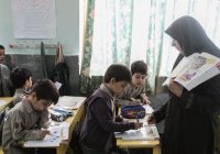 فعالیت ۱۷ هزار معلم در قم/ ۳۵ هزار دانشآموز اتباع خارجی در مدارس قم تحصیل میکنند فعالیت ۱۷ هزار معلم در قم/ ۳۵ هزار دانشآموز اتباع خارجی در مدارس قم تحصیل میکنند