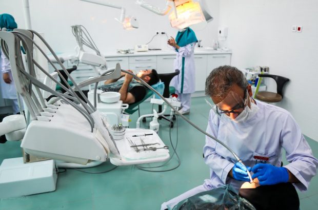 ارائه تخفیف ۷۰ درصدی خدمات دندان‌پزشکی در مراکز بهداشت قم