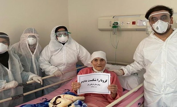 ترخیص بیمار ۹۰ ساله از بیمارستان فرقانی قم