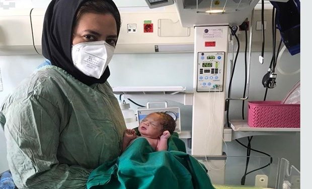 تولد نخستین نوزاد در بیمارستان فرقانی پس از خروج از چرخه درمان بیماران کرونایی