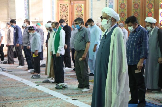 اقامه نماز عید قربان در مسجد جمکران +تصاویر