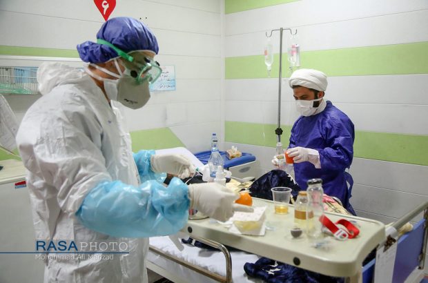 فعالیت ۱۰۰ طلبه و روحانی جهادی در بیمارستان‌های قم