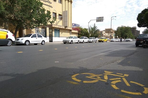ایجاد مسیر تردد دوچرخه در خیابان ۱۹دی +تصاویر