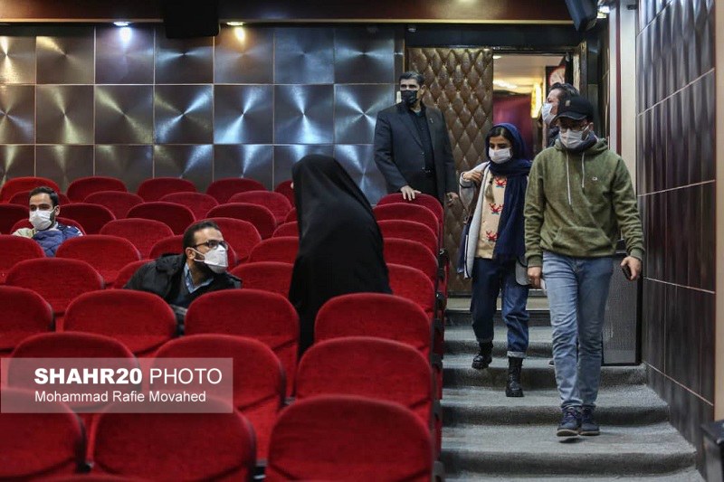 اولین روز جشنواره فیلم فجر در سینما ونوس قم