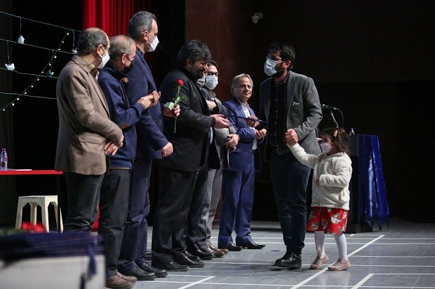 مراسم اختتامیه نخستین جشنواره نمایشنامه‌خوانی و نمایشنامه‌نویسی زیارت در قم