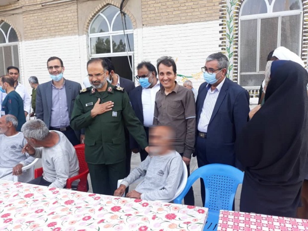 بازدید فرمانده سپاه قم از آسایشگاه معلولان و سالمندان قم +تصاویر