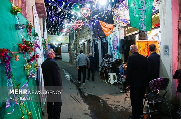 تصاویر برگزاری جشن نیمه شعبان در خانه‌ای به قدمت ۷۰ سال