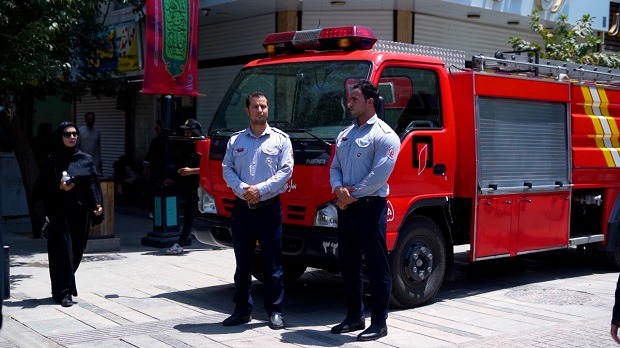 اعزام یک دستگاه خودروی سنگین آتش‌نشانی به کربلا