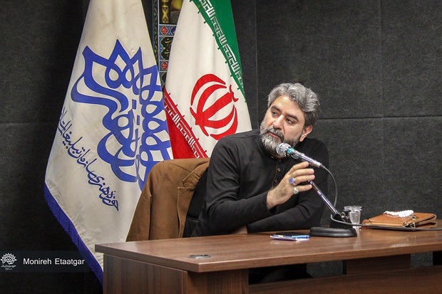 شعرخوانی عاشورایی شاعران قمی در «مهر و ماه»