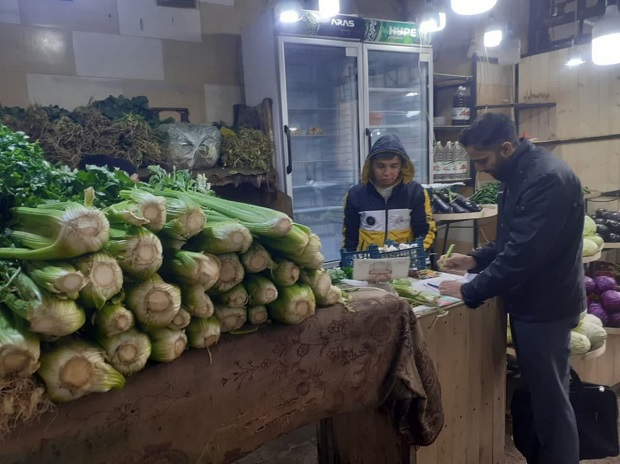 صدور اخطار پلمب برای واحدهای فاقد پروانه کسب میدان تره‌بار مطهری