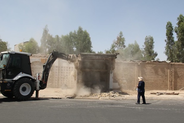 پایان تملک و تخریب مغازه‌های قبرستان نو