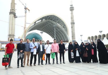بازدید خبرنگاران قم از نمایشگاه کتاب تهران