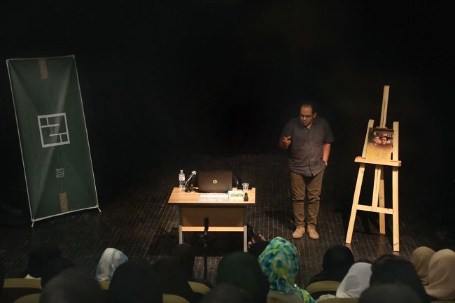 مستر کلاس نویسندگی «جریان نوشتن» در قم برگزار شد